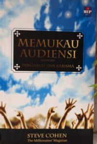 Image of Memukau Audiensi dengan Pengaruh dan Karisma